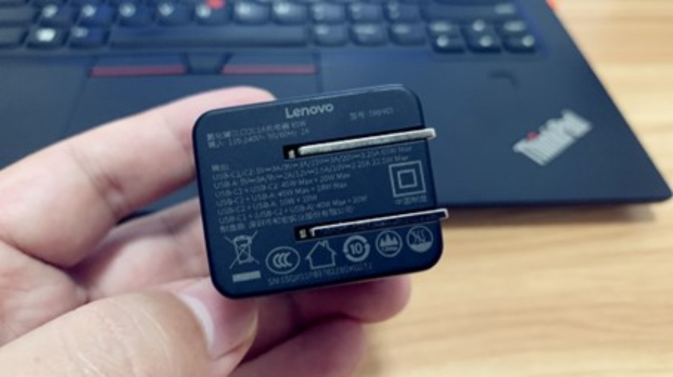 osrgfu9425n56fce8p94kiv05bv4ok120418.jpg